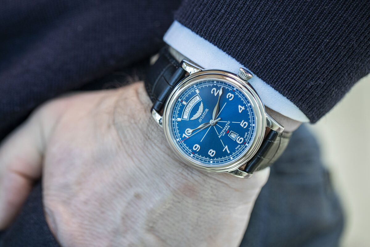 Мъжки часовник Aviator Douglas Day-Date V.3.44.0.401.0