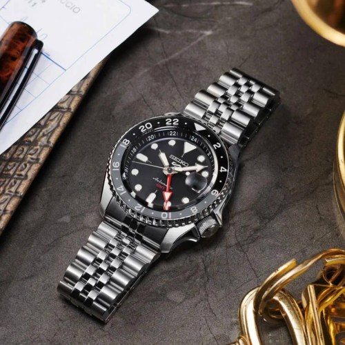 Мъжки часовник Seiko 5 Sport GMT Automatic SSK001K1